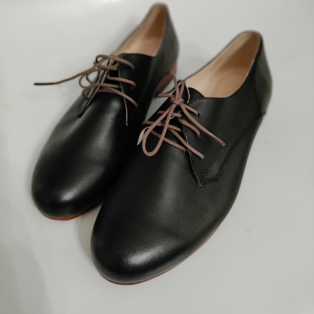 Nisolo Oliver oxfords in black leather, new, size 7